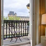 Two Bedroom Luxury Apartment - Balcony With View Of Notre Dame