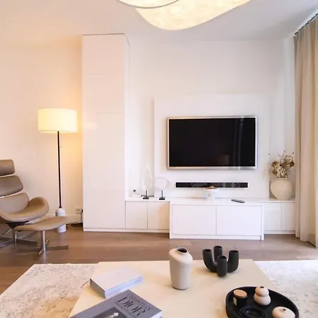 Two Bedroom Luxury - Balcony With View Of Notre Dame Appartamento Parigi