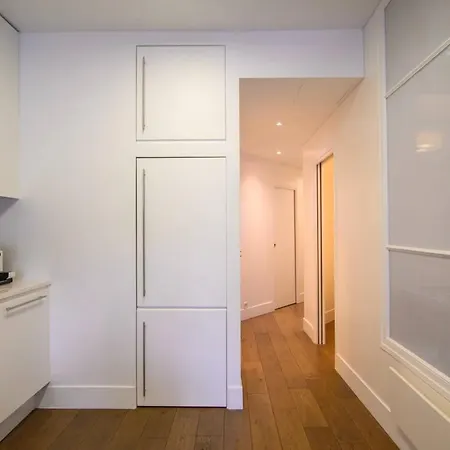 Two Bedroom Luxury - Balcony With View Of Notre Dame * Parigi