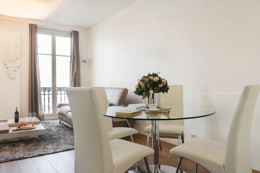 Two Bedroom Luxury - Balcony With View Of Notre Dame Parigi